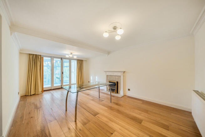 1386934-14-692ee1...