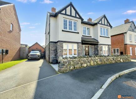 Jade Grove, Coalville, LE67