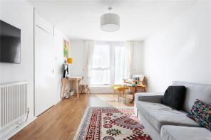 3, Elver Gardens, London E2 7AZ