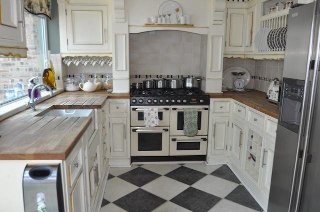 Fitted Kitchen