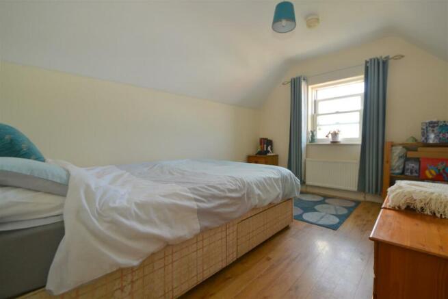 bed1.JPG