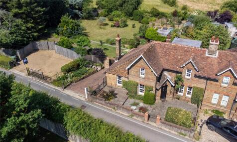 Dean Street, East Farleigh, Maidstone, Kent, ME15