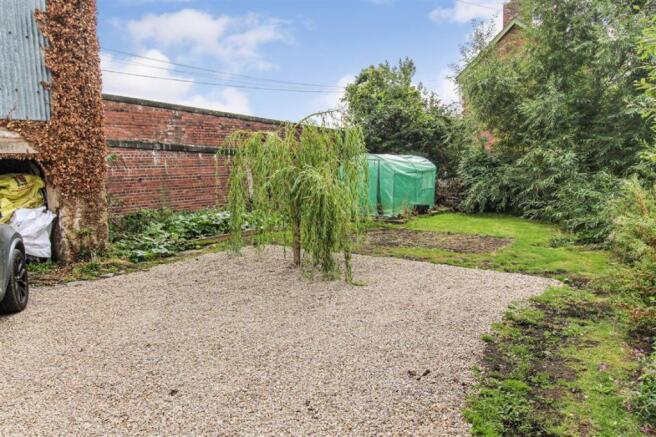 Barn Gardens