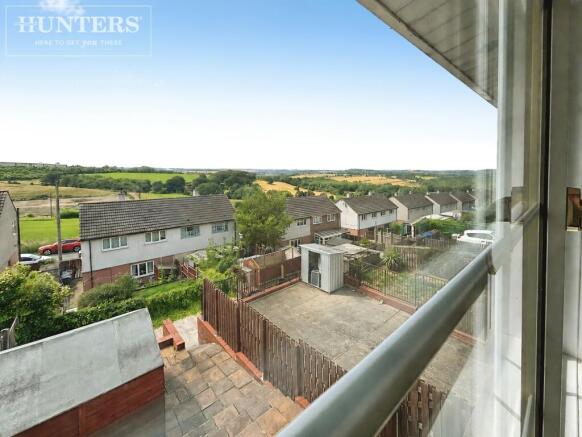 3 bed Semi-Detached for sale Image 12