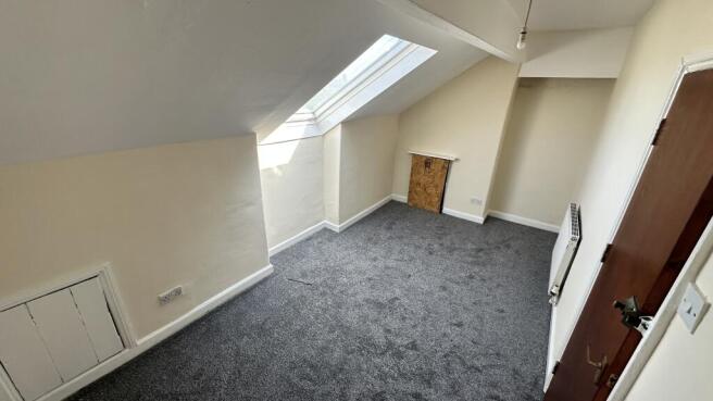 4 bed Terraced to rent Image 9
