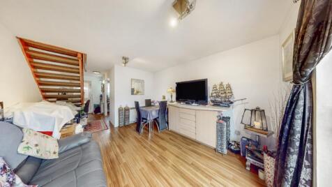 Rabournmead Drive, Northolt, UB5 6YH