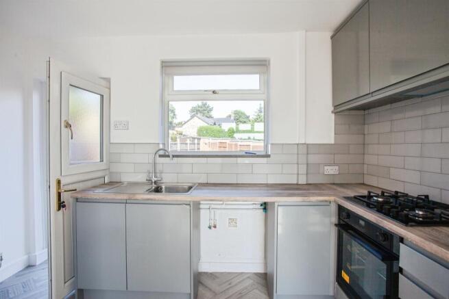 3 bed Terraced for sale Image 8