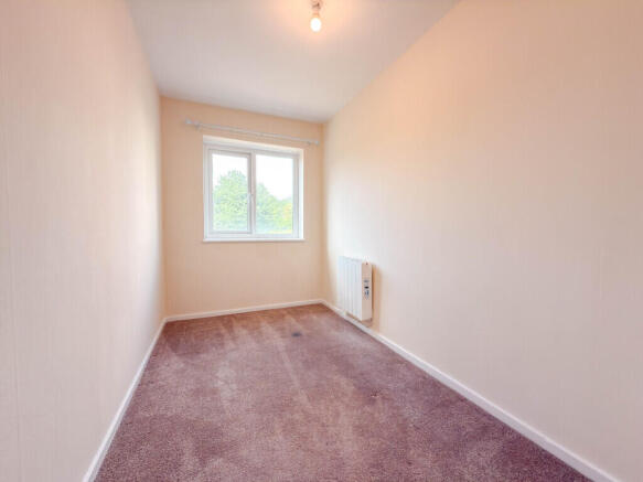 3 bed Apartment for sale Image 6