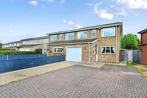 Aymer Drive, Staines, Surrey, TW18