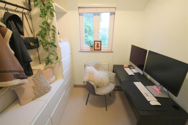 VCL Bedroom 2ii.JPG