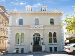 9, Irving House, Pittville Circus Road, Cheltenham GL52 2PZ
