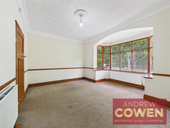 3 bed House for sale Image 9