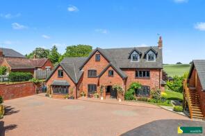 Hillside Manor, Hillside Road, Flore NN7 4NA