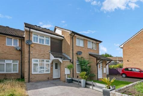 Triandra Way, Hayes
