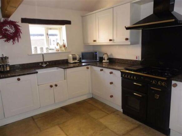 Modern Fitted Kitchen