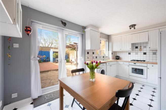 GALEN CLOSE  (3).jpg