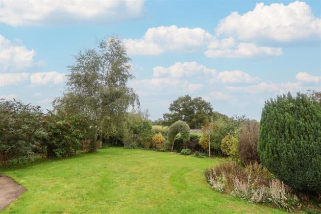 2 bed Park Home for sale Image 4