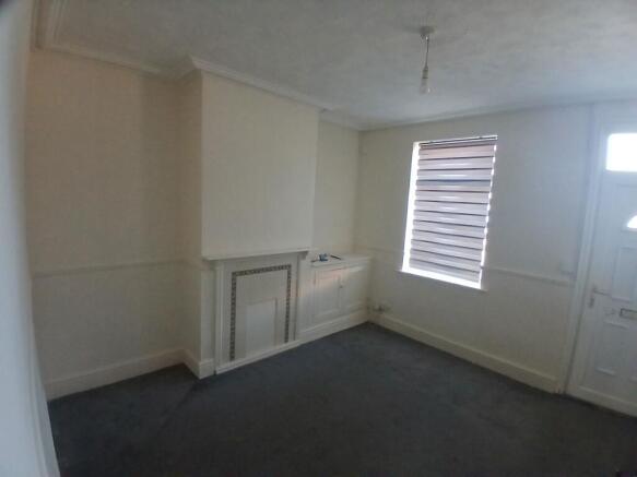 Albert Road, Retford, Nottinghamshire, DN22 6JB photo 2
