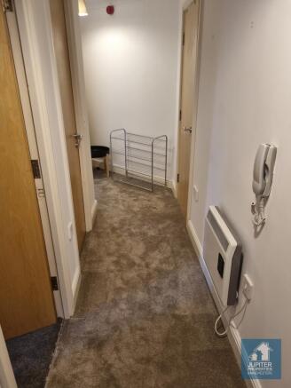 2 bed Flat to rent Image 5