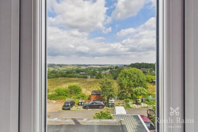 3 bed Terraced for sale Image 4