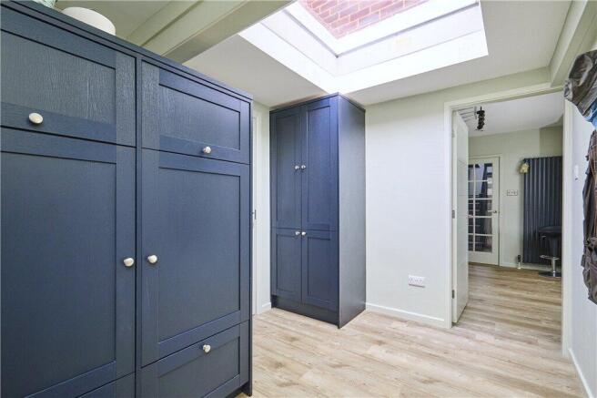 4 bed Detached for sale Image 8
