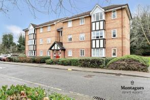 113, 105 116, Woodland Grove, Epping CM16 4NF