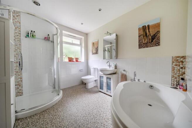 Ground floor family bathroom