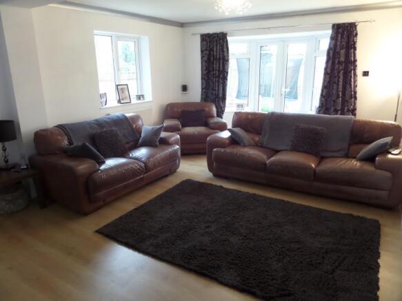 21ft Lounge