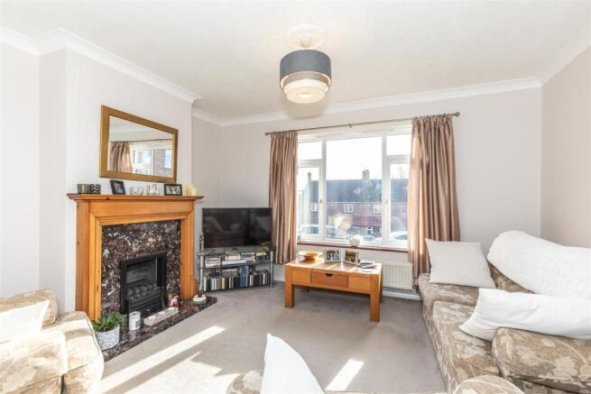 9 Hereward Way-18.jpg