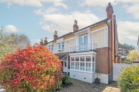 King Edwards Grove, Teddington