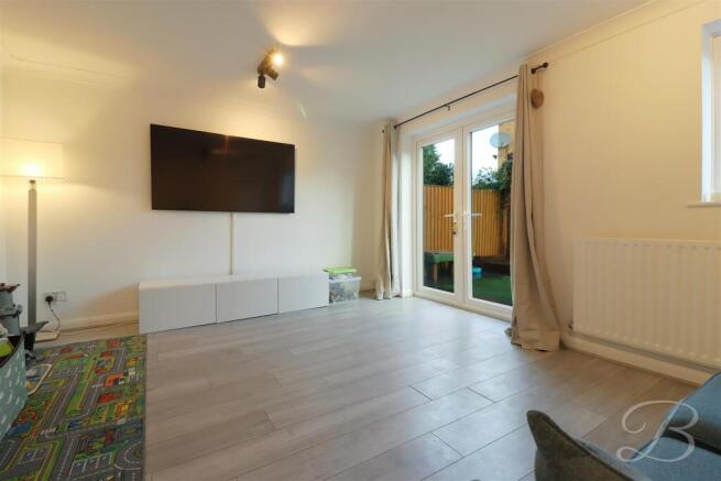 Kingsway Avenue, New Ollerton, Newark photo 3