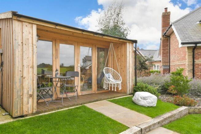 Workshop/Outbuildings