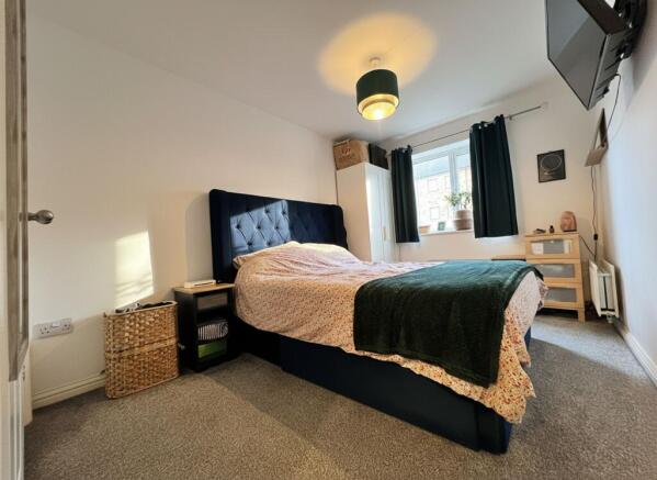 2 bed Apartment for sale Image 10