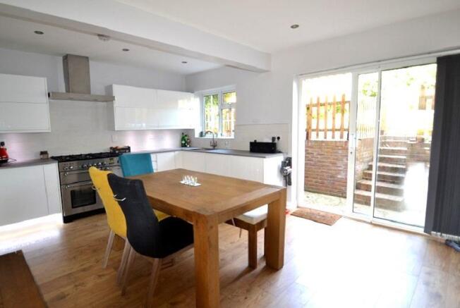 kitchen NEW.JPG