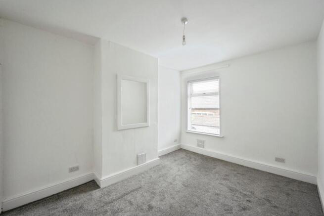 2 bed Terraced for sale Image 11
