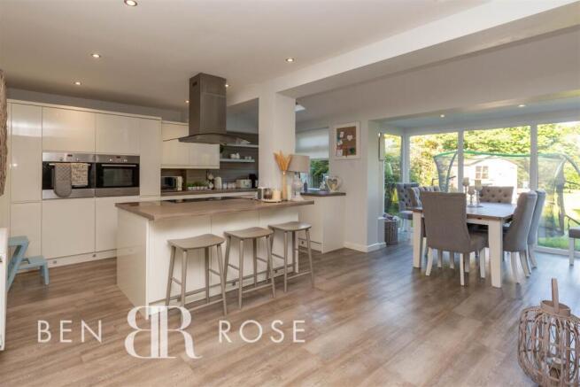 Kitchen/Diner/Family Room