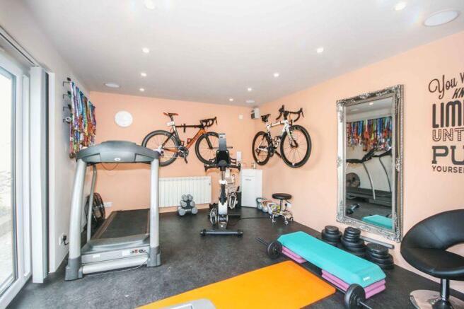 Gym/Office