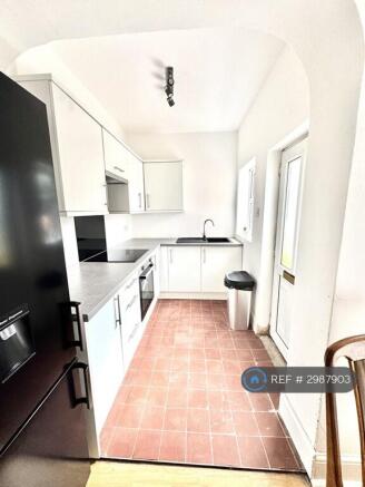 4 bed Terraced to rent Image 11