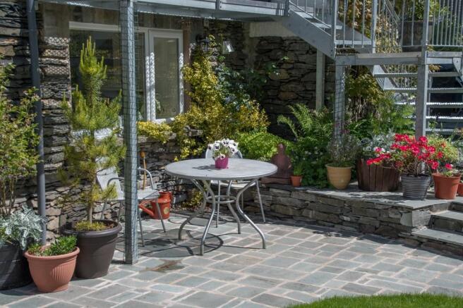 Patio Seating Are...
