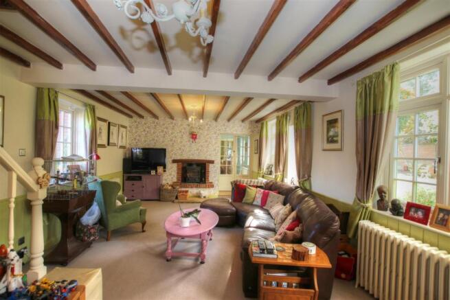 SITTING ROOM