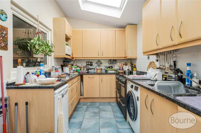Whitemore Road, Guildford, Surrey, GU1 photo 4