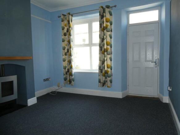 3 bed Terraced to rent Image 4