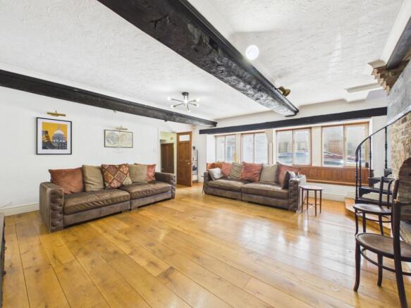 6 bed Character Property for sale Image 10