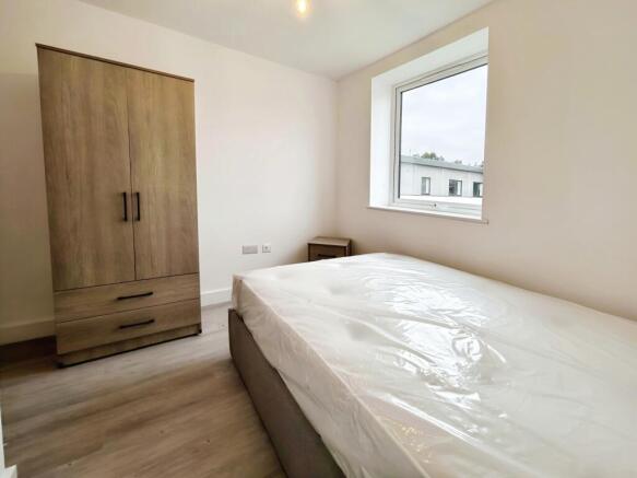 2 bed Apartment to rent Image 7