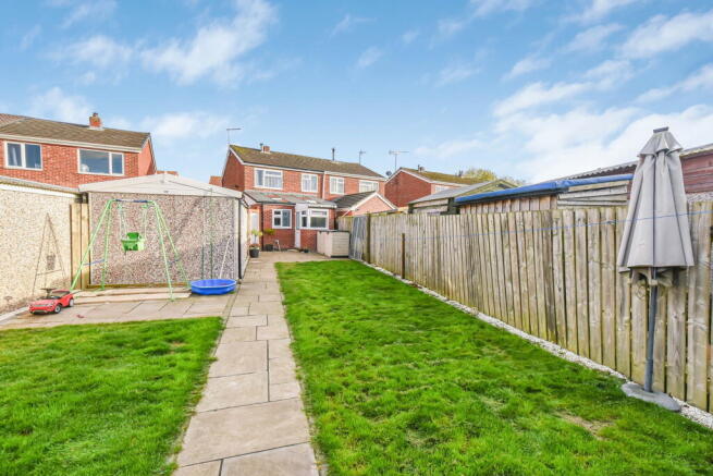 3 bed Semi-Detached for sale Image 6
