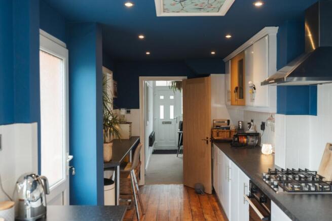 3 bed Terraced for sale Image 5
