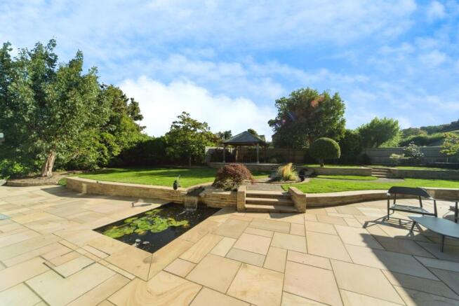 Patio & Garden