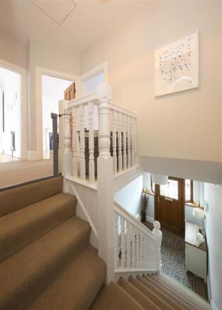 14 Blenheim Rd 2916.JPG