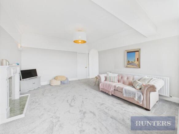2 bed Apartment for sale Image 7