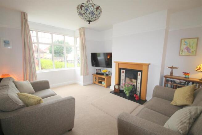 Sitting room 1.JPG